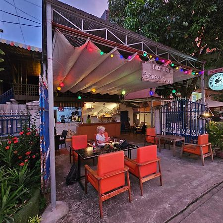 Nomad Guesthouse Кратьэх Экстерьер фото