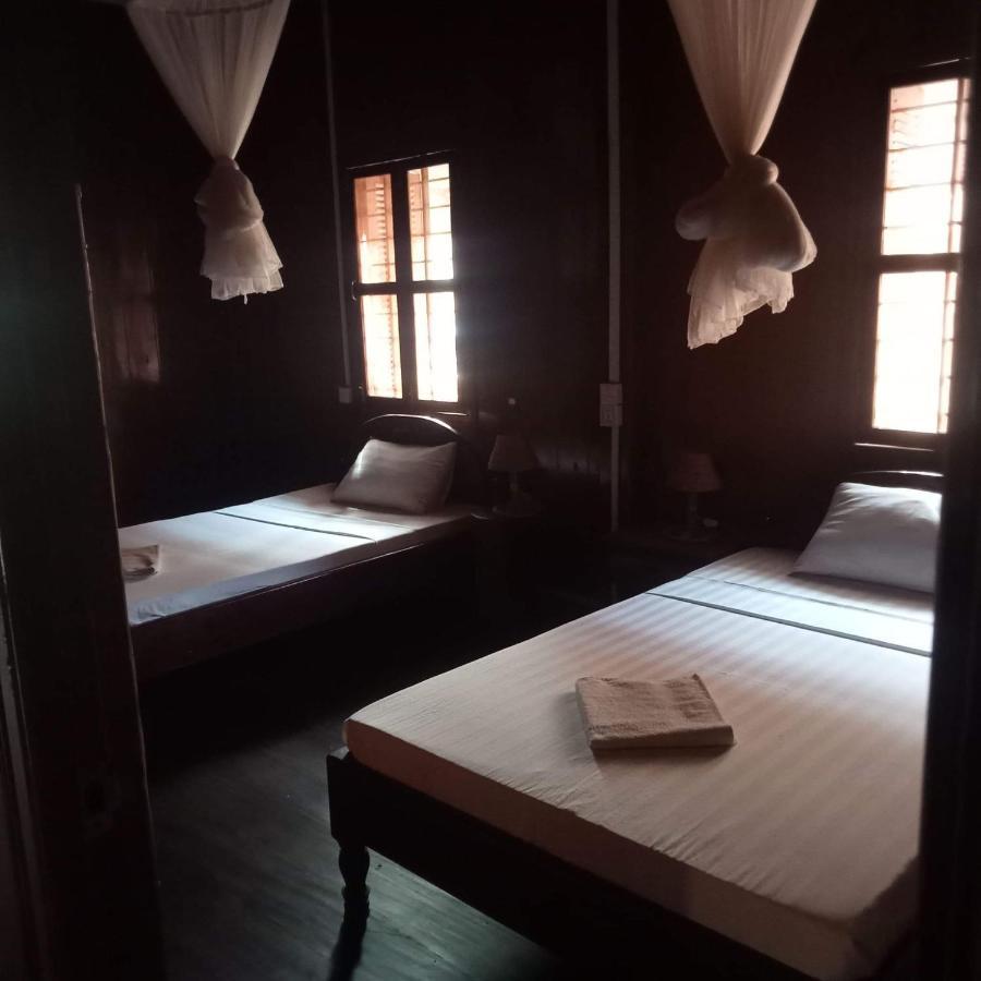 Nomad Guesthouse Кратьэх Экстерьер фото