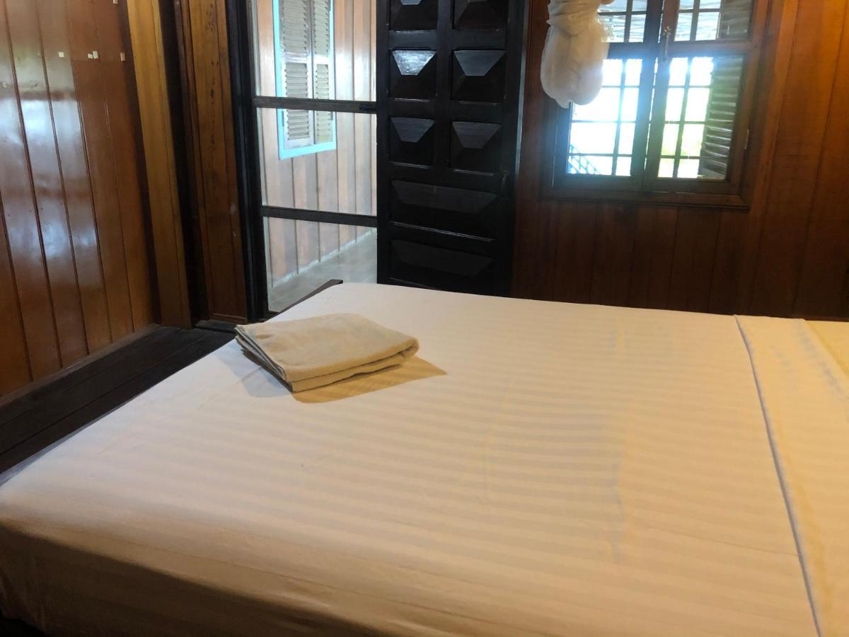 Nomad Guesthouse Кратьэх Экстерьер фото