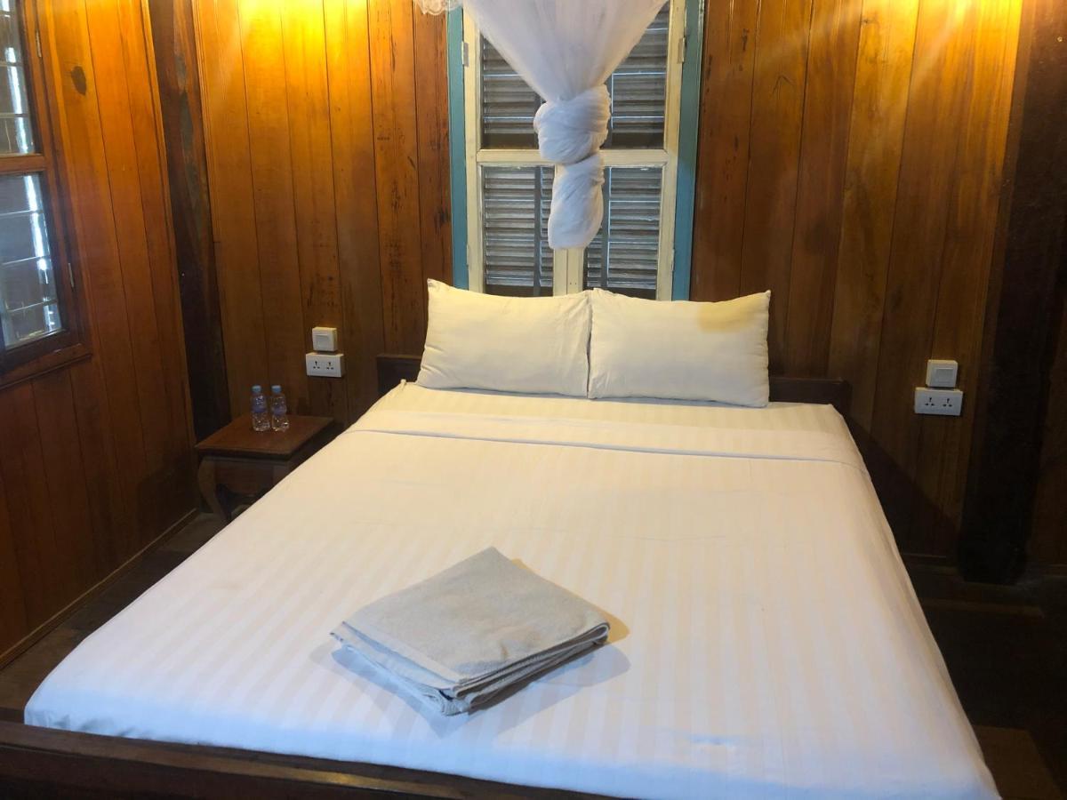 Nomad Guesthouse Кратьэх Экстерьер фото