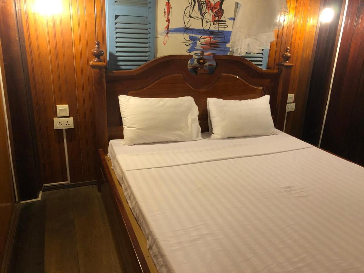 Nomad Guesthouse Кратьэх Экстерьер фото