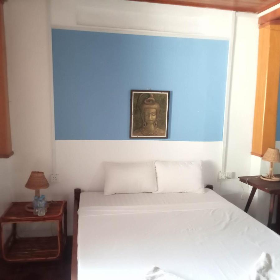 Nomad Guesthouse Кратьэх Экстерьер фото