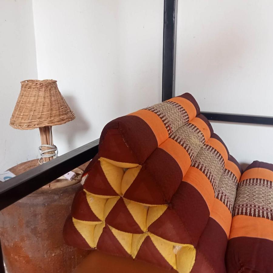 Nomad Guesthouse Кратьэх Экстерьер фото